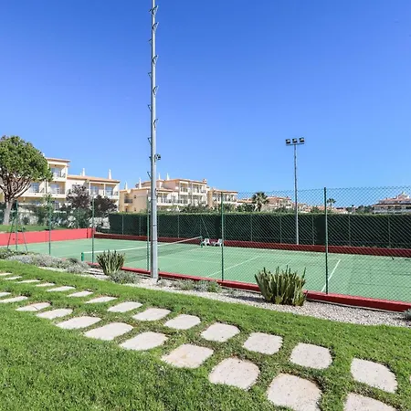 Charming Flat 10 Min Walk To Apartamento Albufeira