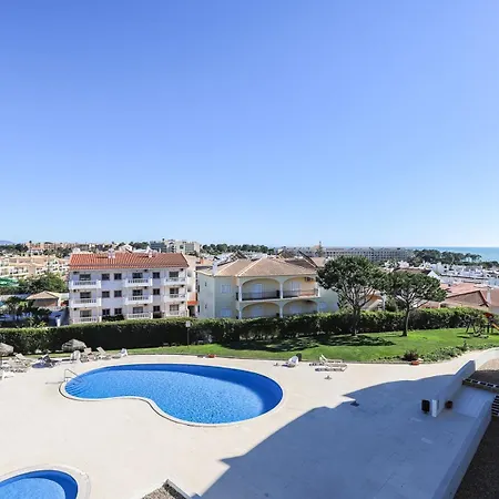 Charming Flat 10 Min Walk To Beach Apartment *