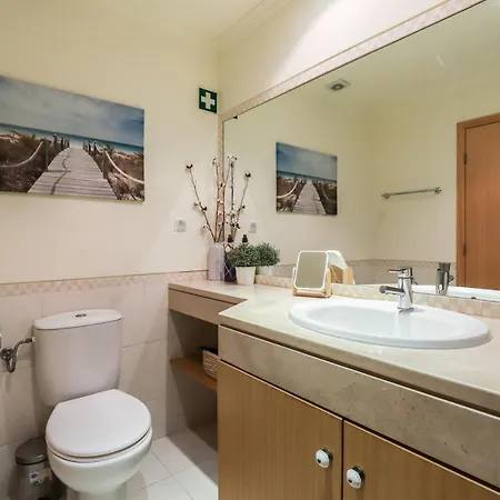 Apartment Charming Flat 10 Min Walk To Beach Albufeira