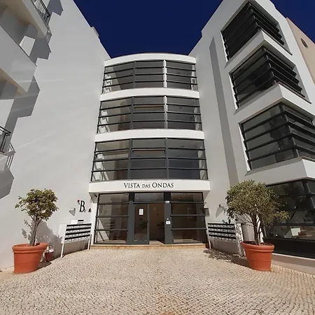 Charming Flat 10 Min Walk To Beach Apartment *